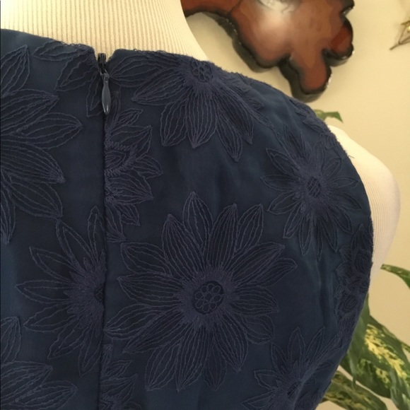 Robe Donna Morgan Taille 8 Neuve Avec étiquettes - Broderie Florale Verte - Sans Manches